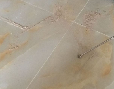 宁乡瓷砖空鼓维修公司分享粘合剂选择不当在瓷砖铺贴过程中可能导致以下问题